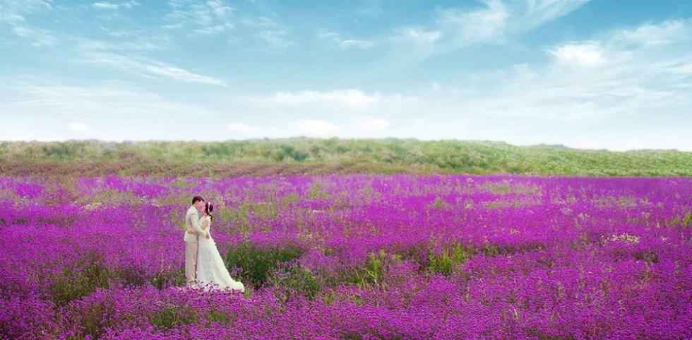 姑娘收到婚纱照气炸:侧脸被P成鬼 胳膊墙都是歪的
