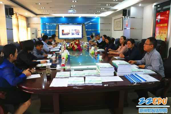 1郑州市新优质初中评估验收第二评估组一行对郑州34中进行评估验收 1郑州市新优质初中评估验收第二评估组一行对郑州34中进行评估验收