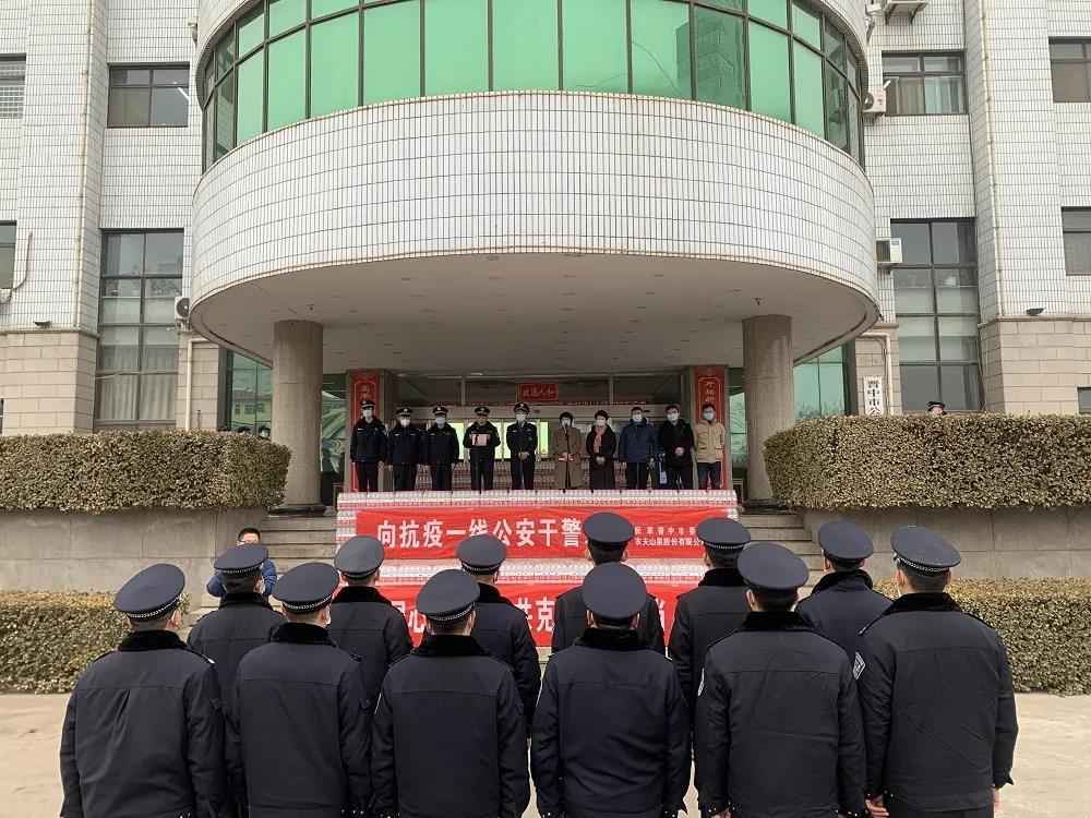 民革晋中市委会向抗疫一线公安民警致敬