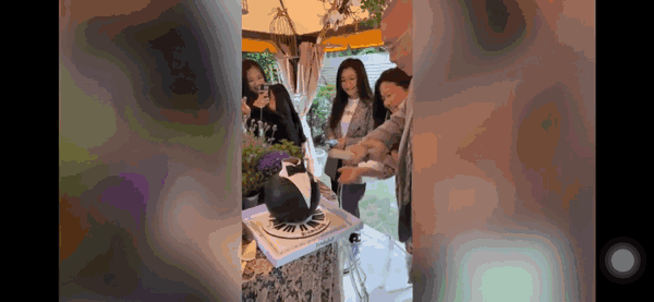 “钢琴大师”刘诗昆82岁生日宴,四个月大女儿成主角