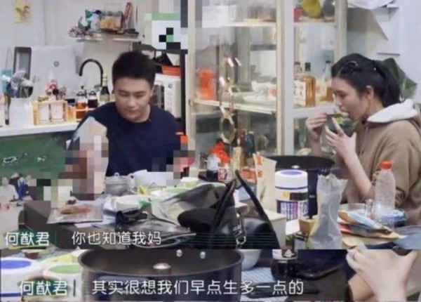 怀二胎?奚梦瑶与老公约会 疑发胖走路不停看肚子