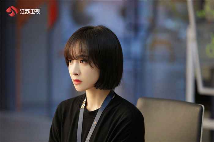  《心跳源计划》宋茜演女科学家飒爽上线 罗云熙角色走向成谜